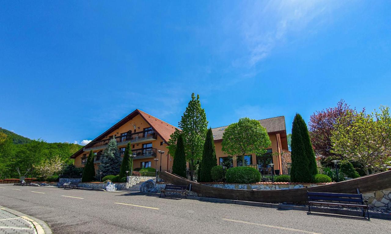 Hotel Belvedere Sovata Eksteriør billede