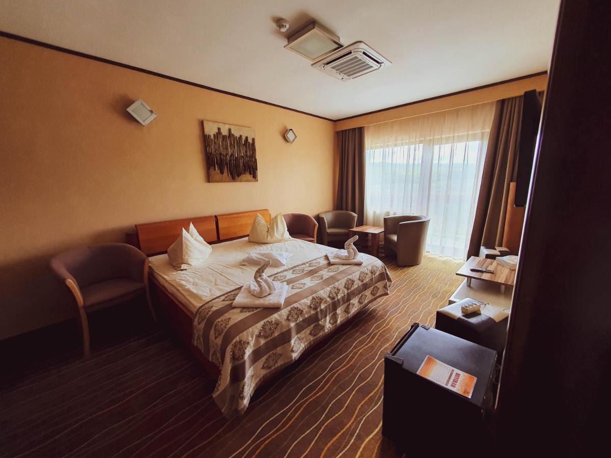 Hotel Belvedere Sovata Eksteriør billede
