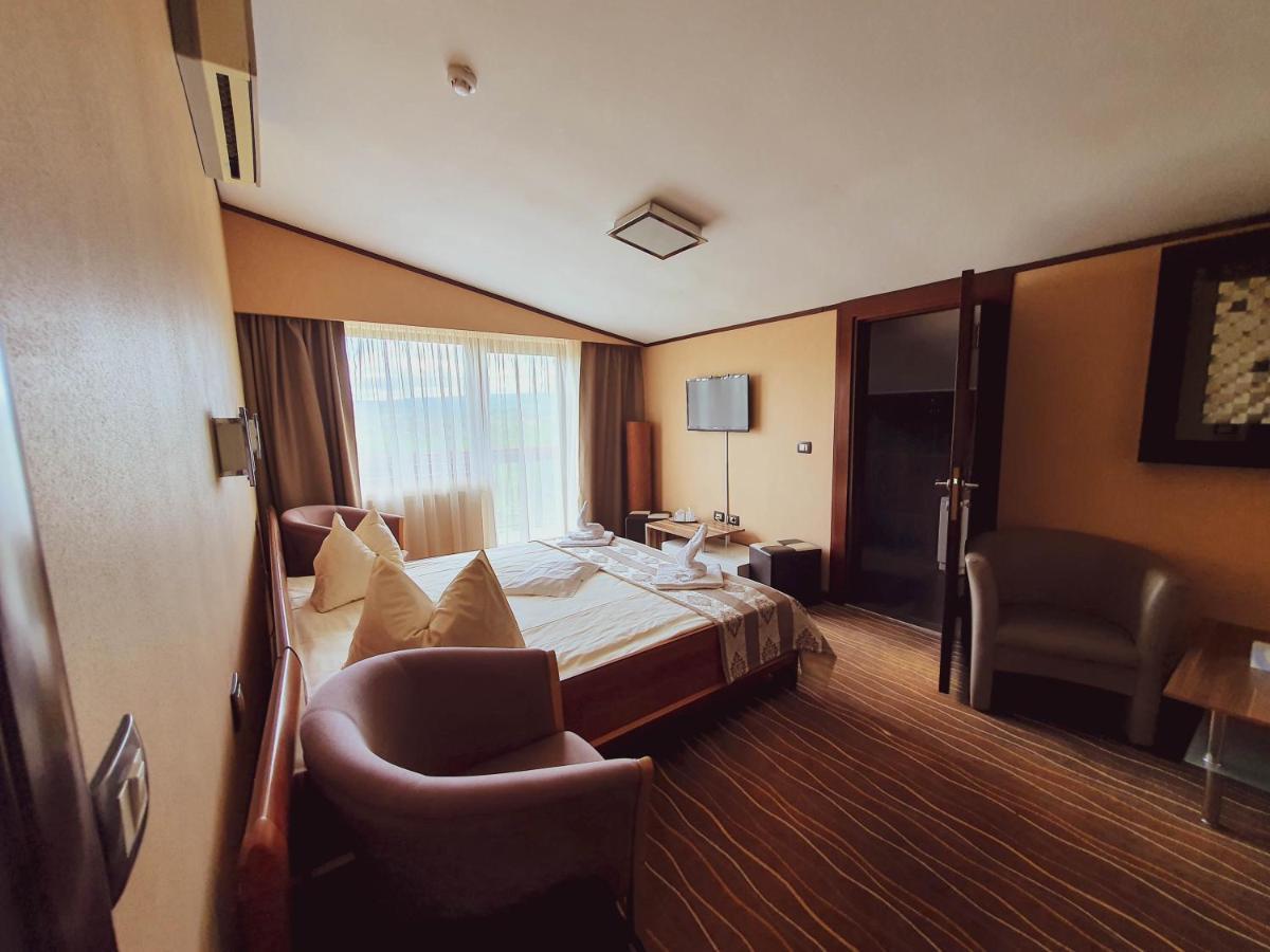 Hotel Belvedere Sovata Eksteriør billede