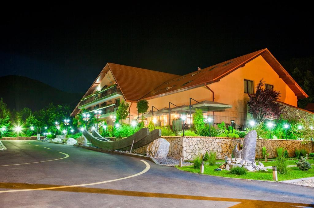 Hotel Belvedere Sovata Eksteriør billede